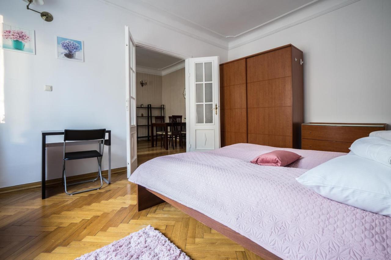 Apartament Elegant Royal Route Ii